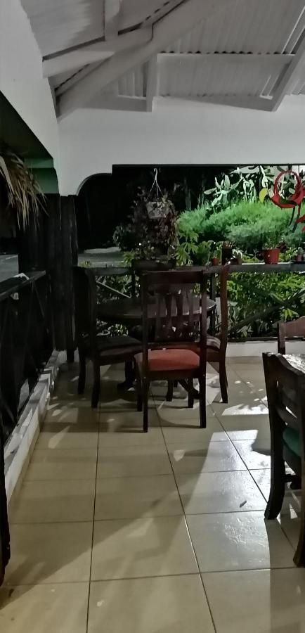 La Famosa Costillas A La Lena Jarabacoa Exteriér fotografie